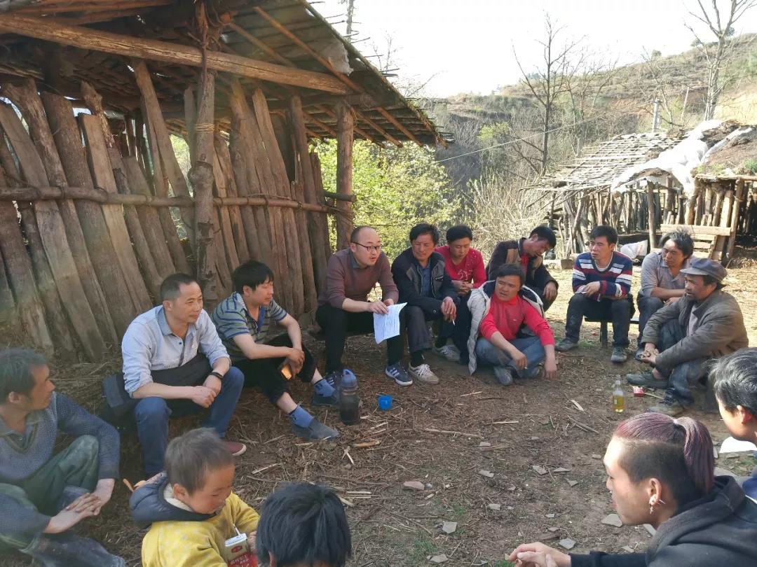 扶贫11.jpg 扶贫11.jpg