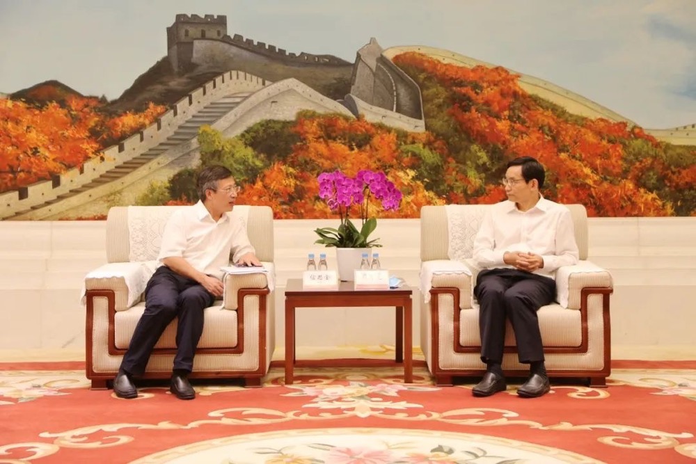 8-25-2.jpg 8-25-2.jpg